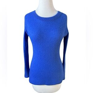 Saks Fifth Avenue Vibrant Blue Long Sleeve Crew Neckline Knit Cashmere Sweater